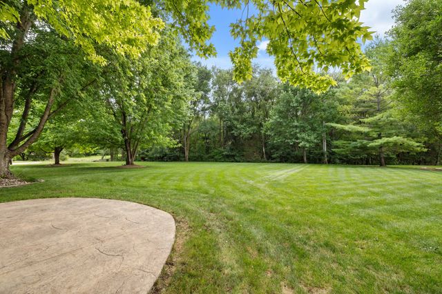 990 SE Westwoods Drive, Waukee, IA 50263