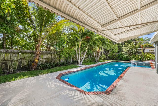 2136 NE 4th Court, Boca Raton, FL 33431