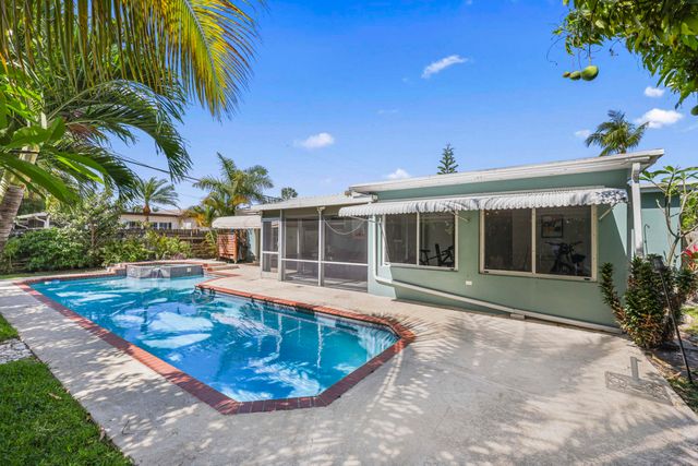 2136 NE 4th Court, Boca Raton, FL 33431