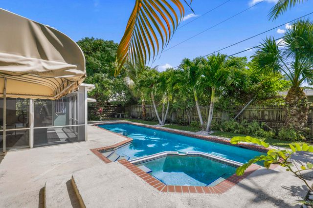 2136 NE 4th Court, Boca Raton, FL 33431