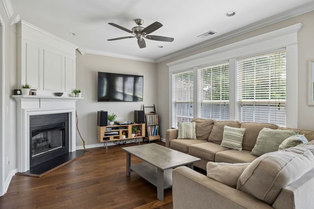 521 Old Towne Dr, Brentwood, TN 37027
