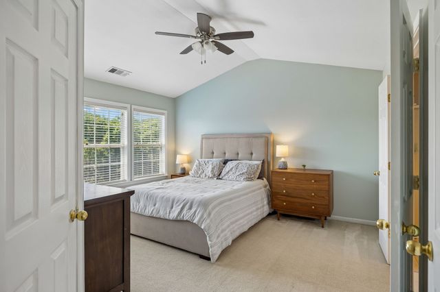 521 Old Towne Dr, Brentwood, TN 37027