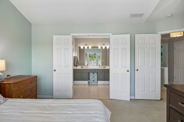 521 Old Towne Dr, Brentwood, TN 37027