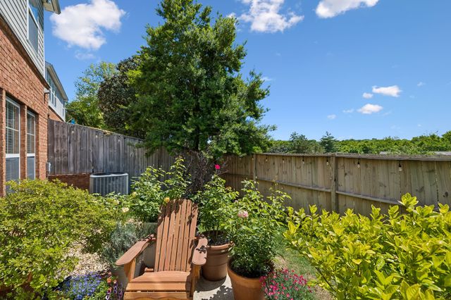 521 Old Towne Dr, Brentwood, TN 37027