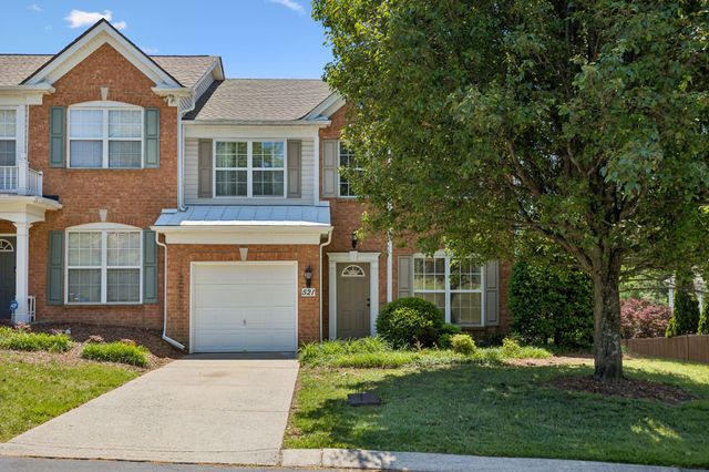521 Old Towne Dr, Brentwood, TN 37027