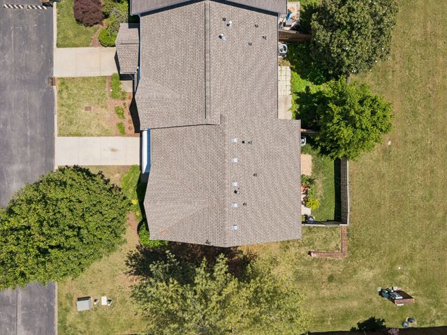 521 Old Towne Dr, Brentwood, TN 37027