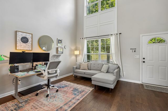 521 Old Towne Dr, Brentwood, TN 37027