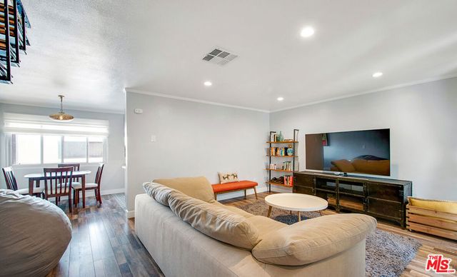 141 W Hillcrest Boulevard 2, Inglewood, CA 90301