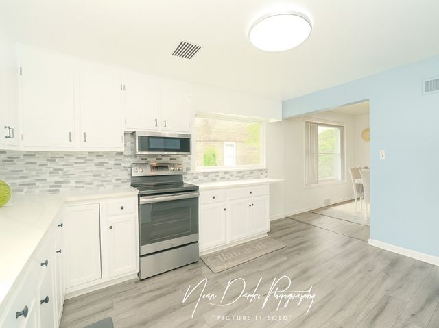 308 STEWART Avenue, Waukegan, IL 60085