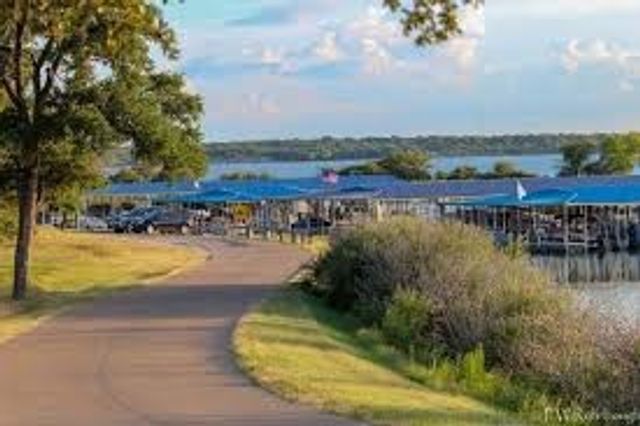 1004 White Bluff Drive, Whitney, TX 76692