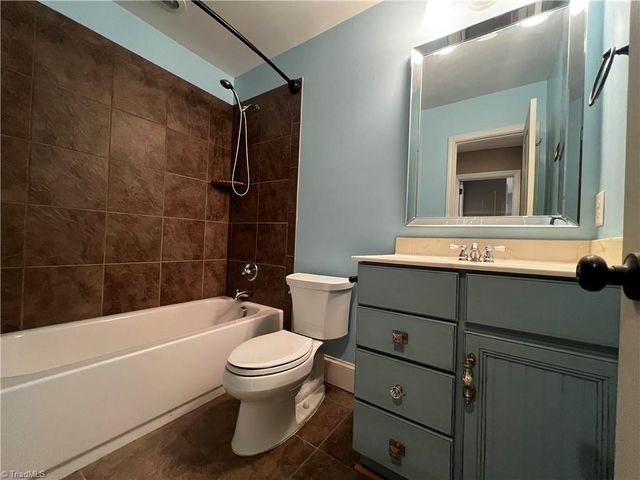 4506 Starmount Drive, Greensboro, NC 27410