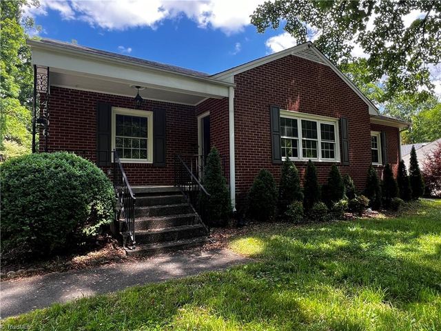 4506 Starmount Drive, Greensboro, NC 27410