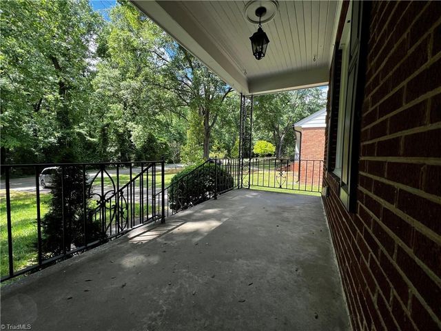 4506 Starmount Drive, Greensboro, NC 27410