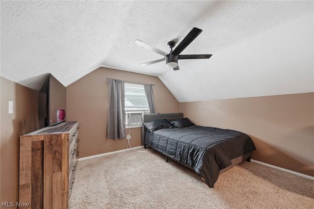788 E Archwood Avenue, Akron, OH 44306
