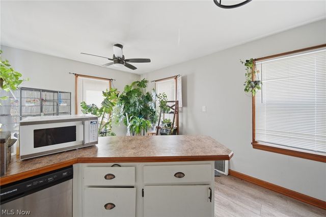 788 E Archwood Avenue, Akron, OH 44306