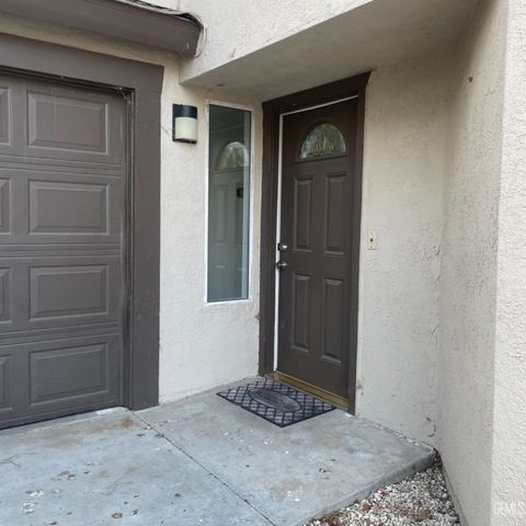 6605 Timber Cove Court, Bakersfield, CA 93307
