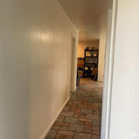 6605 Timber Cove Court, Bakersfield, CA 93307