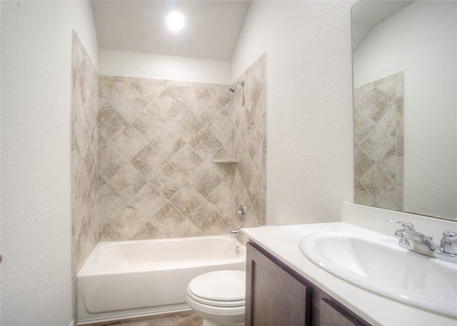 621 Jamestown Lane, Fate, TX 75189