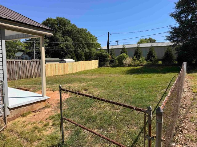 14 Culbreth Street, Inman, SC 29349