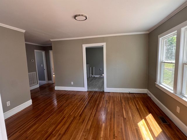 14 Culbreth Street, Inman, SC 29349