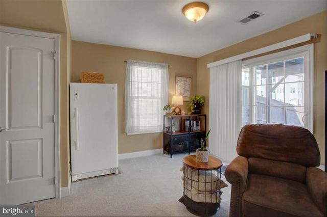 536 S CARLISLE ST, Greencastle, PA 17225