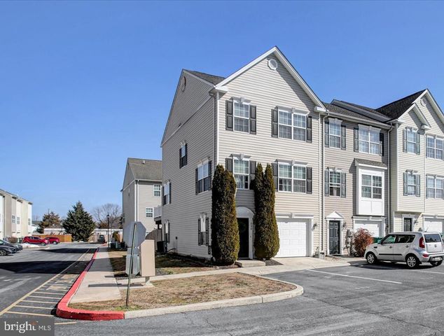 536 S CARLISLE ST, Greencastle, PA 17225