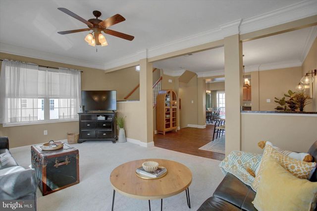 536 S CARLISLE ST, Greencastle, PA 17225