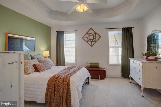 536 S CARLISLE ST, Greencastle, PA 17225