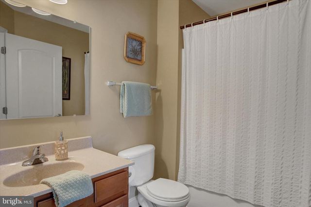 536 S CARLISLE ST, Greencastle, PA 17225