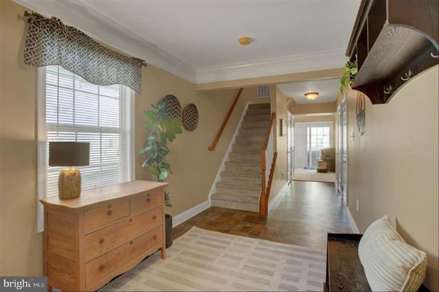 536 S CARLISLE ST, Greencastle, PA 17225