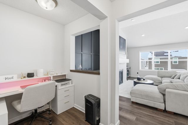 6886 102nd Street S, Cottage Grove, MN 55016