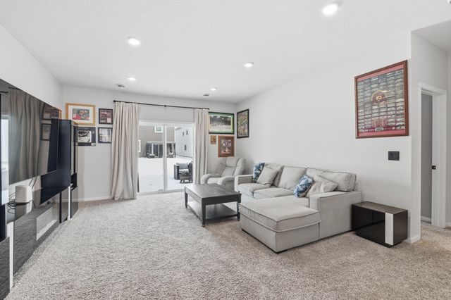 6886 102nd Street S, Cottage Grove, MN 55016