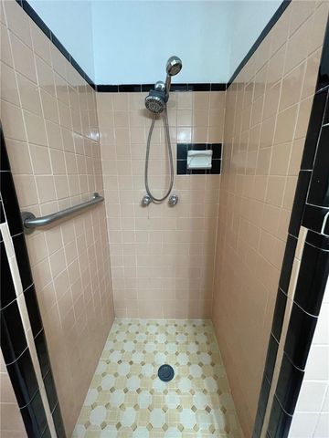 1969 NE 4th Street, Deerfield Beach, FL 33441