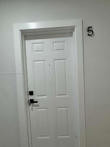 2425 SW 6th St 5A, Miami, FL 33135