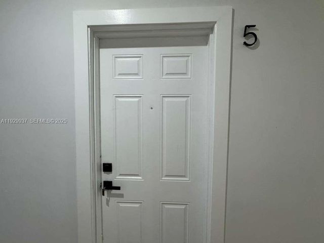 2425 SW 6th St 5A, Miami, FL 33135