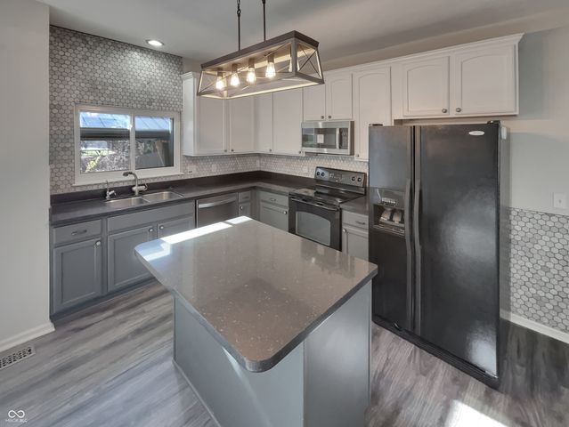 11987 Quarry Court, Fishers, IN 46037