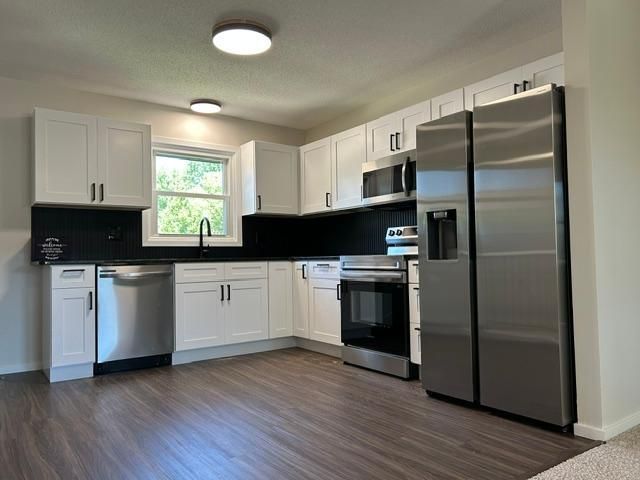 1855 S Village Drive SE, Rochester, MN 55904