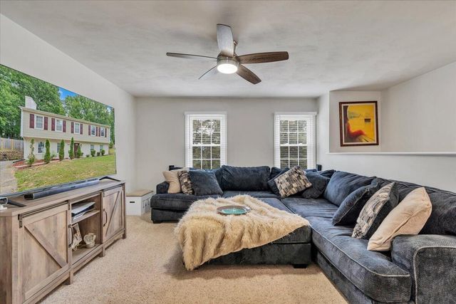 3030 Sedgefield RD SW, Roanoke, VA 24015