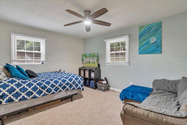 3030 Sedgefield RD SW, Roanoke, VA 24015