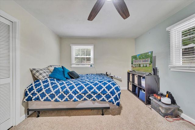 3030 Sedgefield RD SW, Roanoke, VA 24015