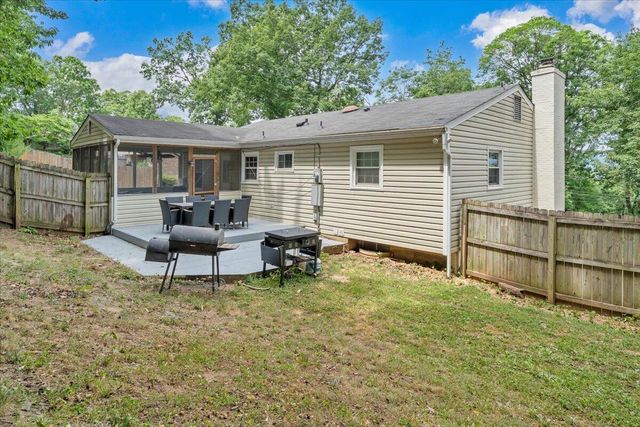 3030 Sedgefield RD SW, Roanoke, VA 24015