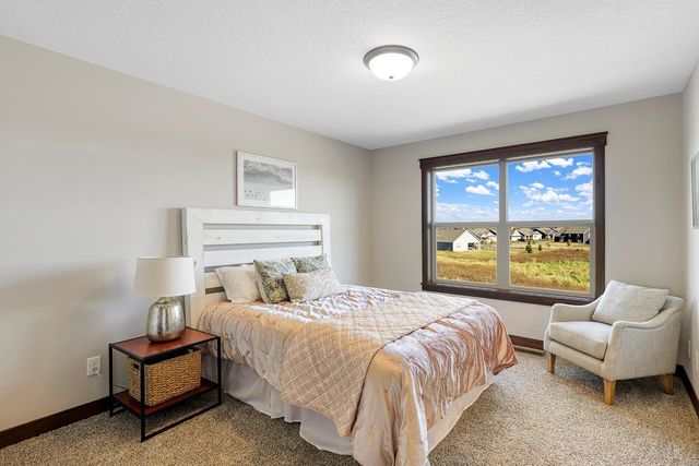 16123 Europa Avenue N, Hugo, MN 55038