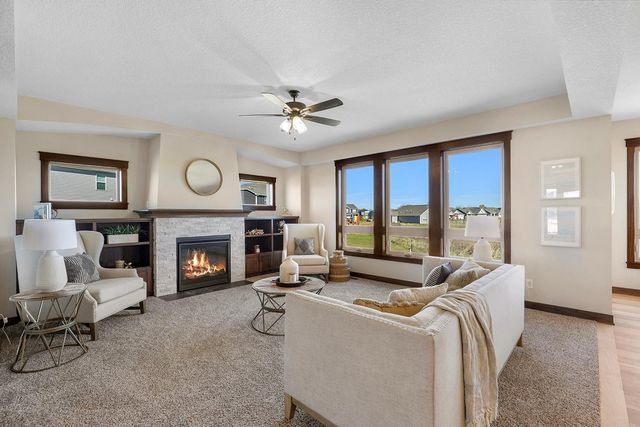 16123 Europa Avenue N, Hugo, MN 55038