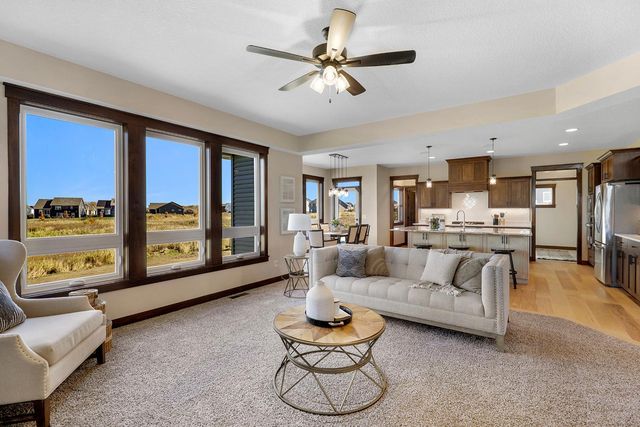 16123 Europa Avenue N, Hugo, MN 55038