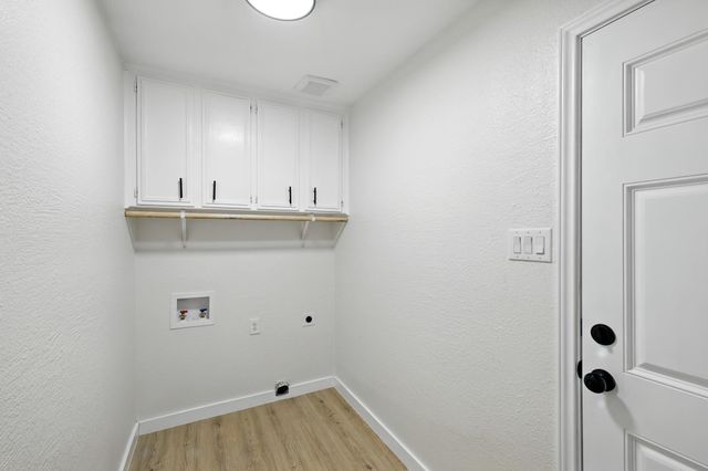 3011 Sunnybrook Lane, Arlington, TX 76014