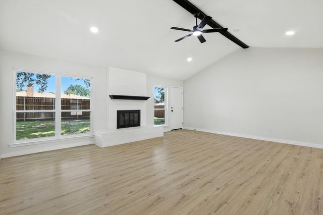 3011 Sunnybrook Lane, Arlington, TX 76014