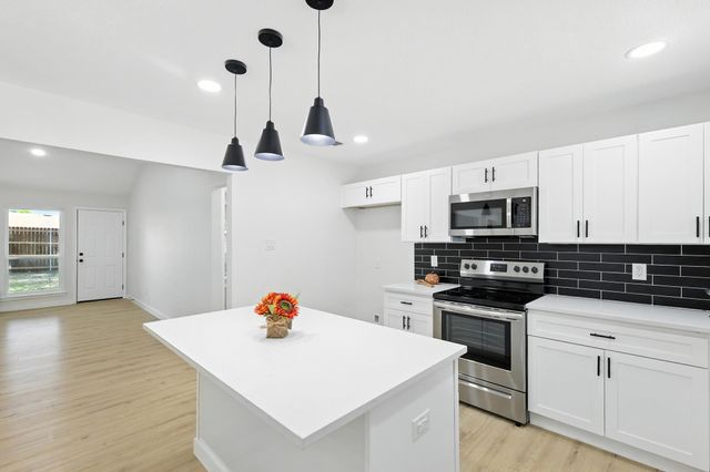 3011 Sunnybrook Lane, Arlington, TX 76014