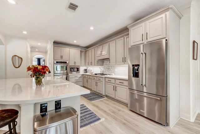 2600 Silverstone Way, Conroe, TX 77304