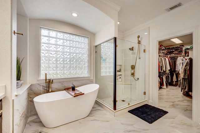 2600 Silverstone Way, Conroe, TX 77304