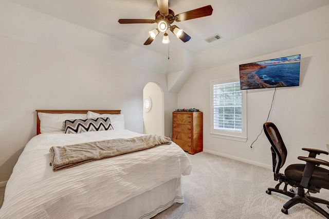 2600 Silverstone Way, Conroe, TX 77304